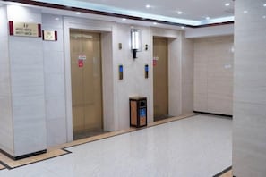 Imej tidak diklasifikasikan, 4 daripada 34, butang