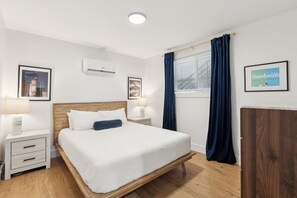 2 Schlafzimmer, Zimmersafe, Schreibtisch, Bügeleisen/Bügelbrett