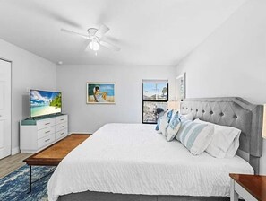 3 Schlafzimmer, Schreibtisch, WLAN, Bettwäsche