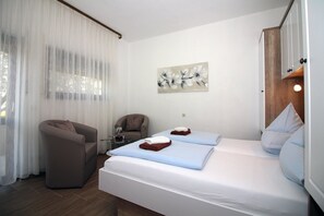 1 habitación, internet y ropa de cama 