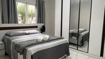 2 bedrooms, iron/ironing board, free WiFi, bed sheets