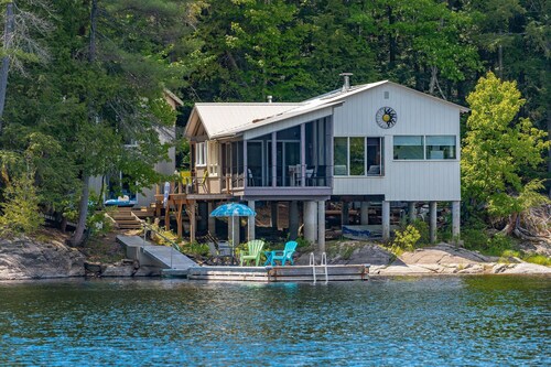 Cozy Off-Grid Lake House Cottage on Lake Wah-Wash-Kesh