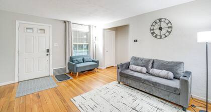 2 Mi to Lake Erie: Home w/ Yard in Euclid!