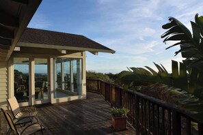 Terrace/patio - Panoramic Ocean Views  - in Private Sanctuary (Aptos)