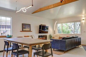 TV, fireplace, offices