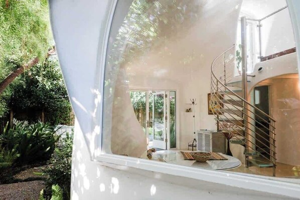 Interior - Unique Sculptured House with Private Beach Access (La Selva Beach)