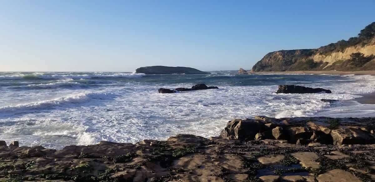 靠近海滩