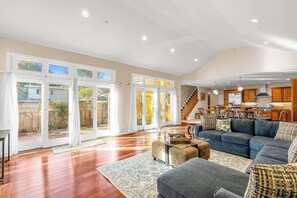 TV, fireplace, books, offices