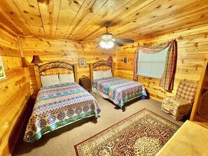 2 slaapkamers, een strijkplank/strijkijzer, wifi, beddengoed