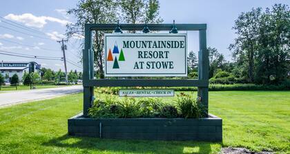 Premium Stowe condo: prime location & resort amenities including pool