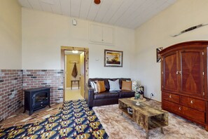 Télévision, livres, vidéothèque