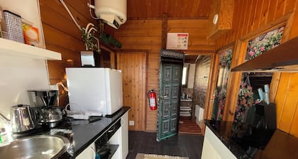 Three Rooms Cottage near Tivedens National Park&Göte kanal