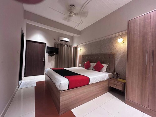 M House stay near TajMahal Entry