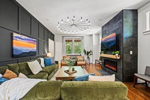 Smart-TV, peis, videospill og fotballspill