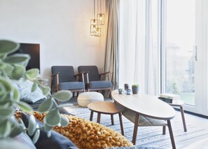 House | Living room - Waterfront Holiday Home With Terrace & Views (Stavoren)