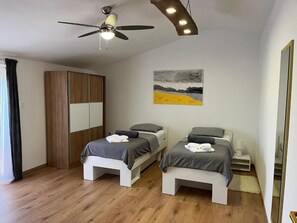 4 quartos, Wi-Fi, roupa de cama
