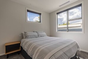 3 室のベッドルーム、WiFi