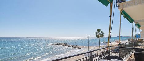 公寓 (1 Bedroom) | 客厅 | 电视