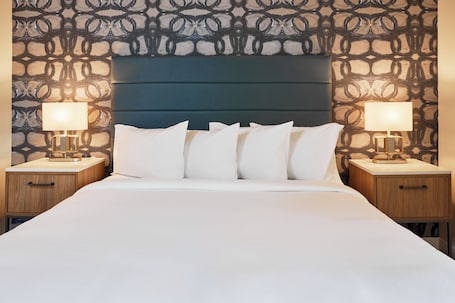 1 habitación, cortinas blackout, wifi gratis y ropa de cama