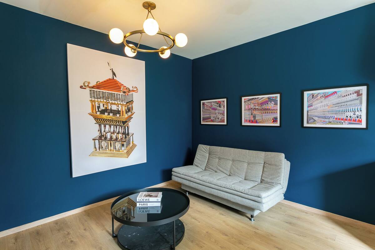 Deluxe Studio