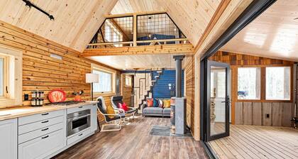Norse Hus: Secluded Cabin on the Gunflint Trail