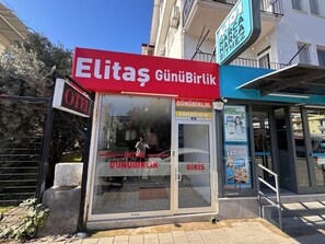 Voorkant van accommodatie