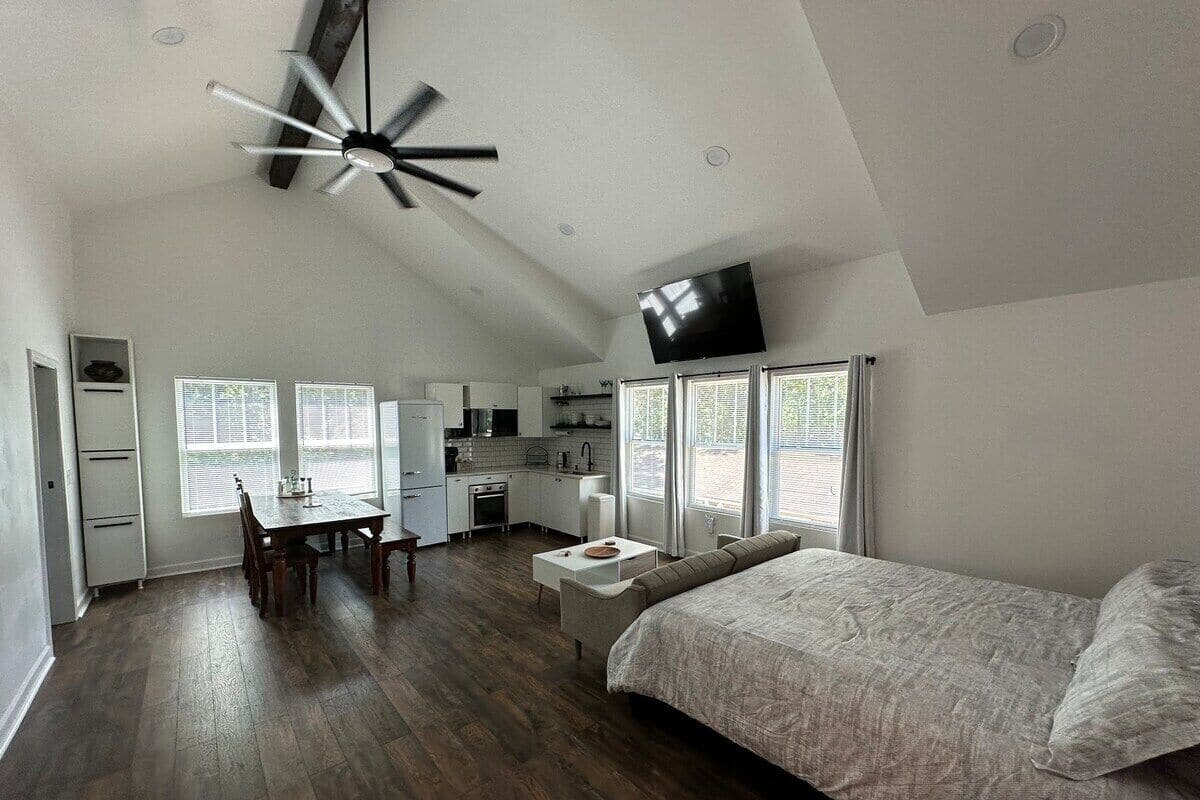 Apartment, Private Bathroom, Garden View (The Loft) | 1 bedroom