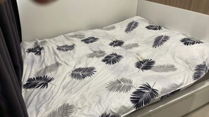 1 chambre, fer et planche à repasser, Wi-Fi, draps fournis