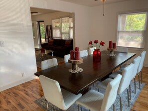 House, Private Bathroom, Garden View (Travel Often House) | Restaurant - Travel Often House (Kennesaw)