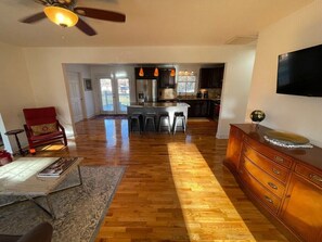 House, Private Bathroom, Garden View (Travel Often House) | Lounge