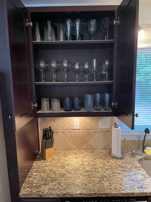 House, Private Bathroom, Garden View (Travel Often House) | Shared kitchen