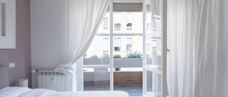 3 habitaciones, cuna de viaje, wifi y ropa de cama