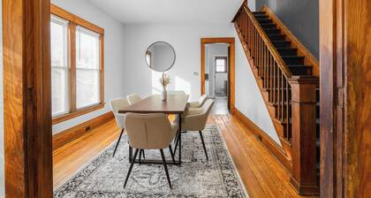 Charming 3-bedroom house in Grand Rapids with WiFi