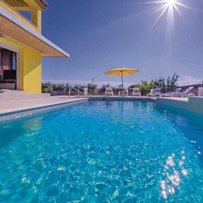 Pool - La Verna residence with pool (Galovac)