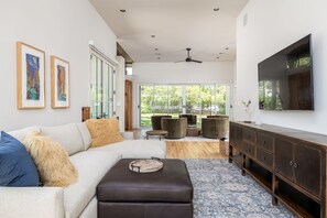 Téléviseur connecté, foyer