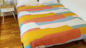 1 bedroom, WiFi, bed sheets - Large secure studio in quiet hypercentre 3mins from station (Thionville)