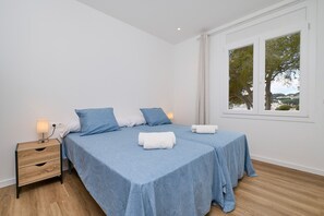3 bedrooms, iron/ironing board, Internet