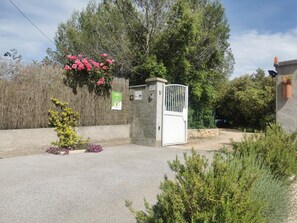 Enceinte de lâhĂ©bergement
