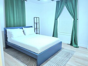 3 bedrooms, desk, iron/ironing board, WiFi - Golden lane Villa (Kannapolis)