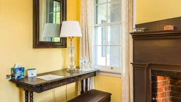 Yellow Room, 1 Double Bed, 1 Single Bed, Garden View | Individually decorated, individually furnished, iron/ironing board