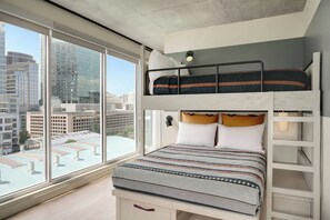 Iron/ironing board, free WiFi, bed sheets - Moxy Charlotte Downtown (Charlotte)