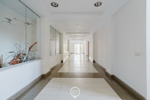 Interior - Pine & Sea Hideaway - Torre Grande (Torre Grande)