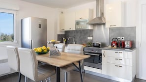 Fridge, microwave, oven, stovetop - Casa Verde (San-Nicolao)