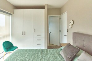 2 chambres, fer et planche à repasser, Wi-Fi, literie fournie
