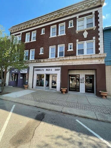 Studio Apartment on Main Street in Coshocton (25)