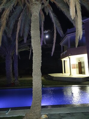 Udendørs pool