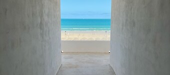 Antonio's Miramar Hotel 