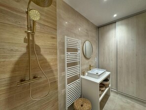 Dusche