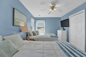 4 slaapkamers, een bureau, een strijkplank/strijkijzer, gratis wifi