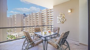 Outdoor dining - Beachfront 1B condo in Puerto Peñasco with, FREE WiFi, FREE parking, (Puerto Peñasco)
